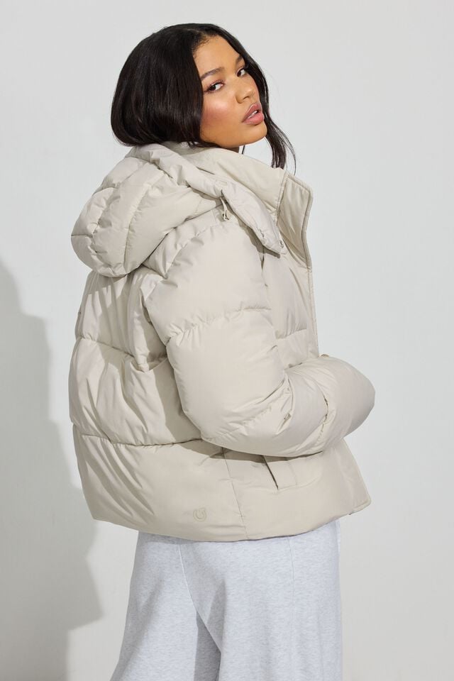 Women Garage Perfect Down Jackets White / White | A-7153890