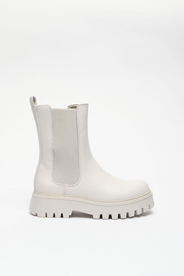 Women Garage Steve Madden Briona Lug Sole Chelsea Boots White | A-6290174